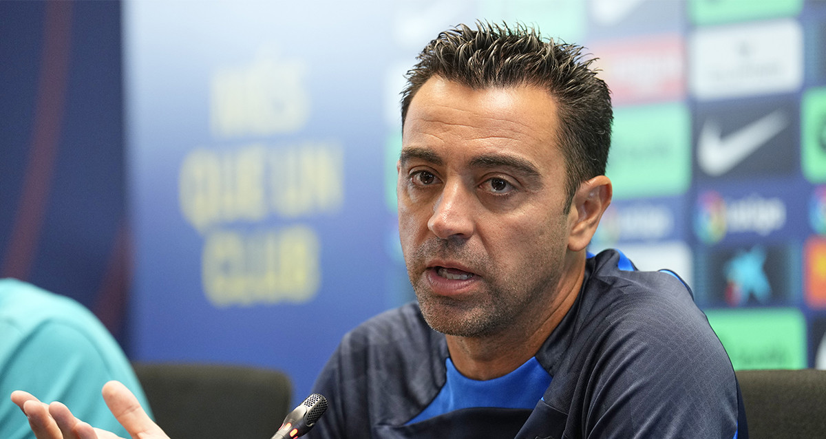 Xavi Hernández, en una rueda de prensa del Barça / EFE