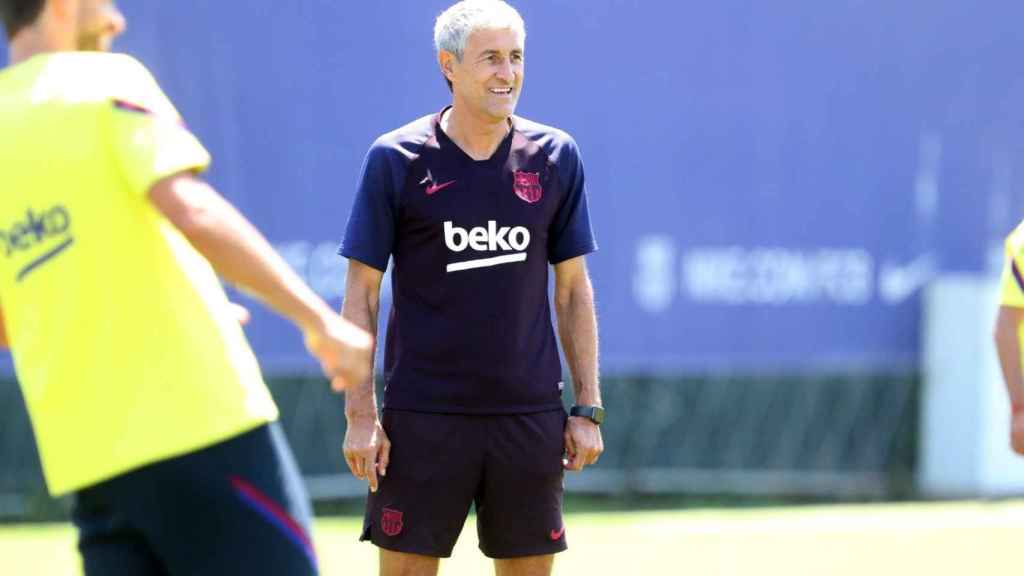 Quique Setién en un entrenamiento del Barça / FC Barcelona