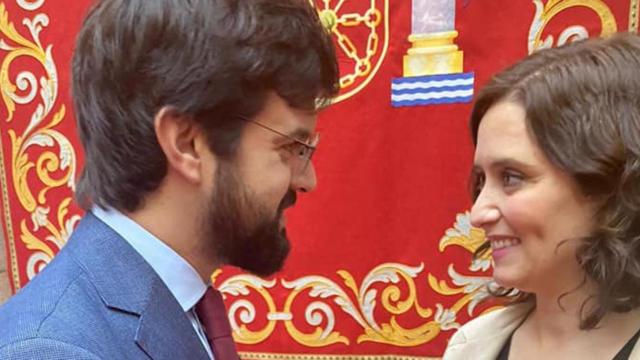 El presidente de la Unió de Federacions de Catalunya (UFEC), Gerard Esteva, y la presidenta de la Comunidad de Madrid, Isabel Díaz Ayuso / FACEBOOK