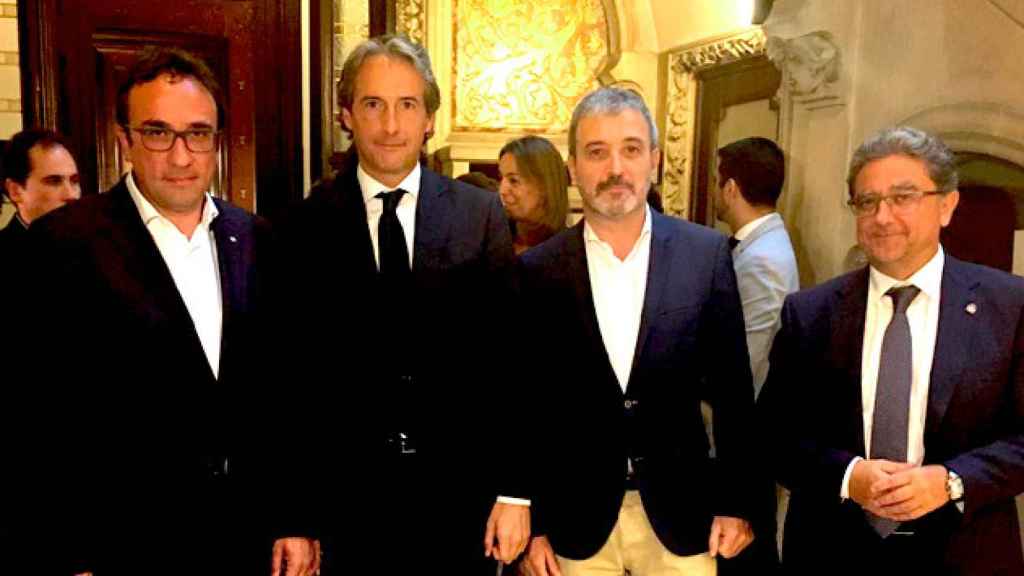 Íñigo de la Serna (c), ministro de Fomento; Josep Rull (i), consejero de Territorio; Jaume Collboni (2d), segundo teniente de alcalde de Barcelona; y Enric Millo (d), delegado del Gobierno en Cataluña tras la reunión para analizar el colapso de El Prat /