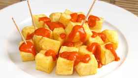 Plato de patatas bravas / YOUTUBE