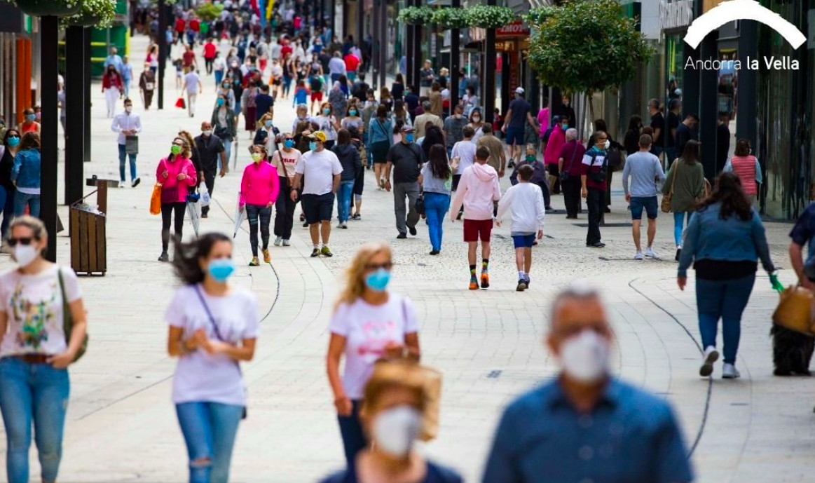 Una de las principales calles comerciales de Andorra la Vella / INSTAGRAM