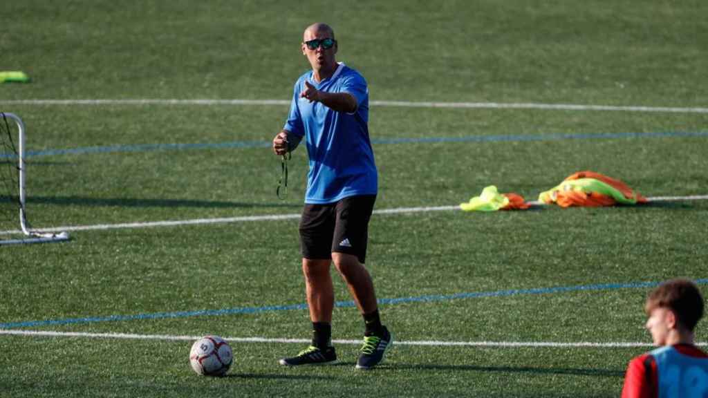 Víctor Valdés en un entrenamiento del Moratalaz / Twitter