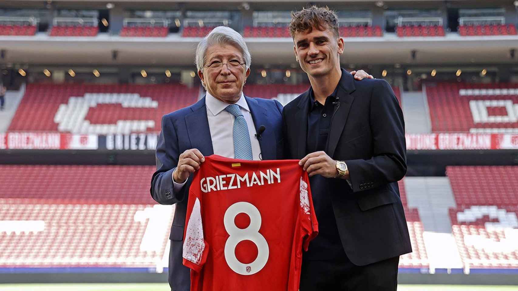 Cerezo y Griezmann, en la presentación oficial del francés / Atleti