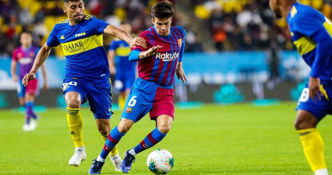 Riqui Puig, en una acción en el amistoso contra Boca Juniors / FCB