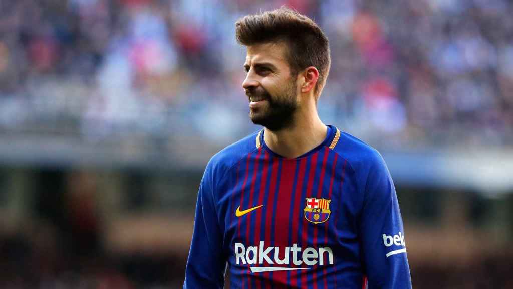 gerard pique real madrid barcelona el clasico laliga 23122017 14ozjs9jrluwu1iuzw8b8bj15h