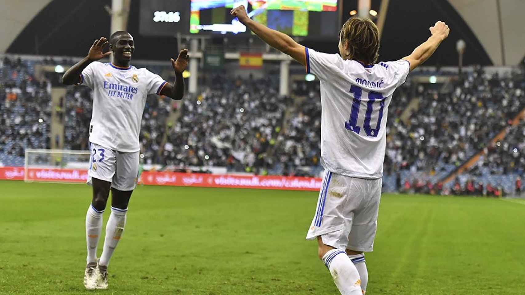 La euforia de Modric, tras anotar el primer gol de la final de la Supercopa / EFE