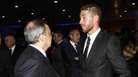 Florentino Pérez, junto a Sergio Ramos | EFE