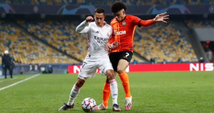 Lucas Vázquez, en una acción ante el Shakhtar | EFE