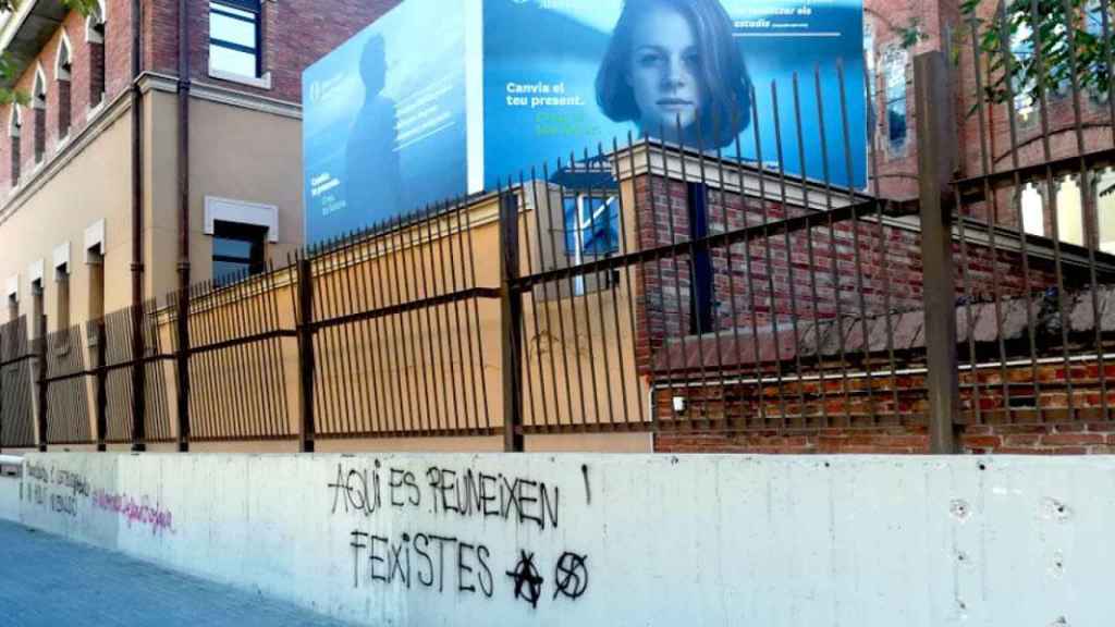 Las pintadas que se han repetido en todo el recinto de la Universidad Abat Oliba de Barcelona / CG