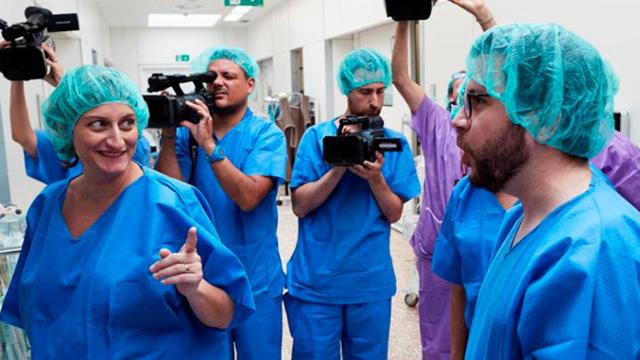 La consejera de Sanidad de la Generalitat de Cataluña, Alba Vergés (ERC), y el vicepresidente del Govern, Pere Aragonès, en el Hospital de Bellvitge / CG