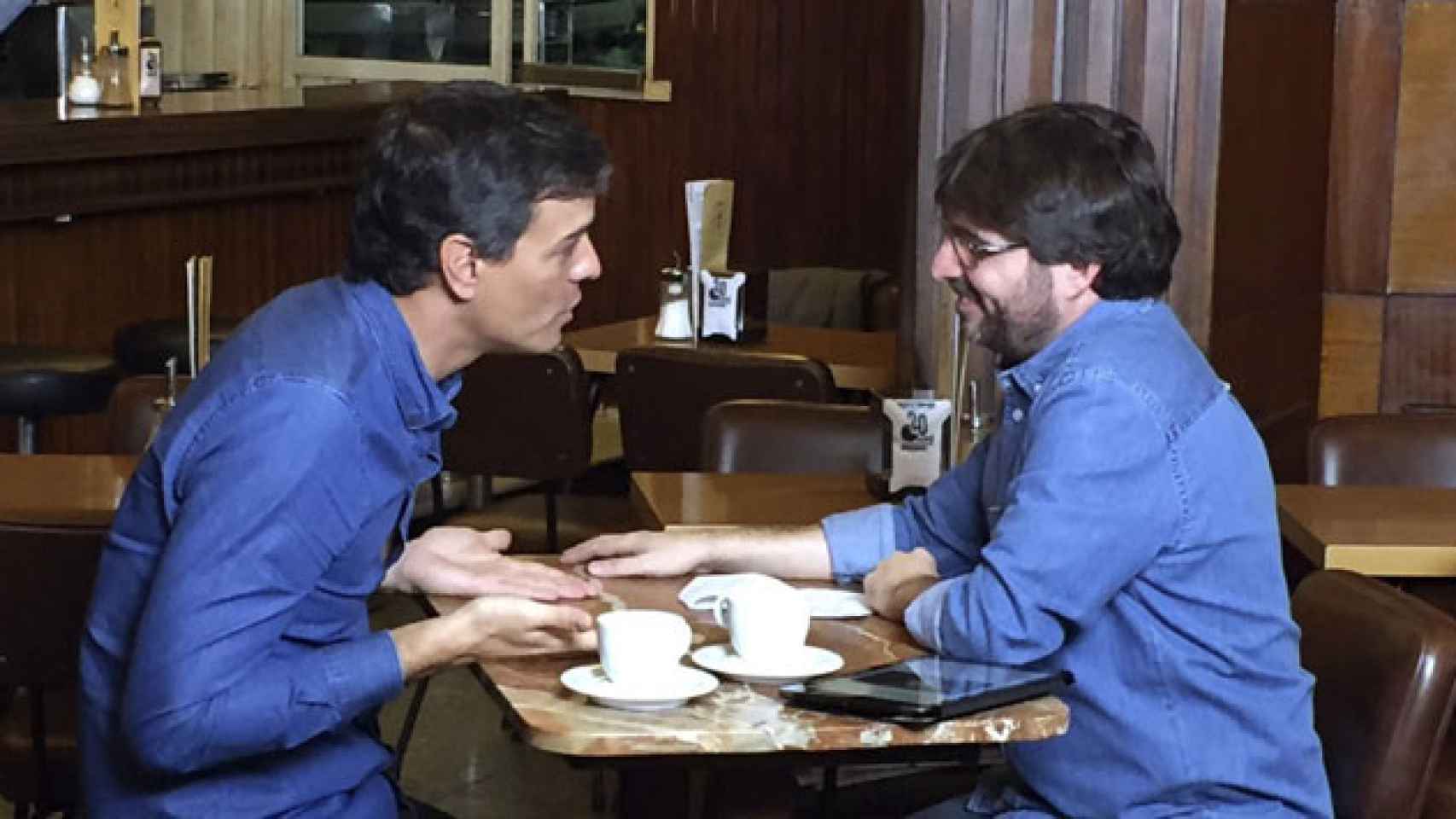 El exsecretario general del PSOE, Pedro Sánchez, con Jordi Évole en la entrevista en 'Salvados' / EFE