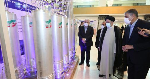 El presidente de Irán, Ebrahim Raisi, visita unas instalaciones nucleares en una fotografía de archivo / EUROPA PRESS - PRESIDENCIA DE IRÁN