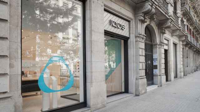 Boutique de venta de dispositivos IQUOS en Barcelona / PHILIP MORRIS