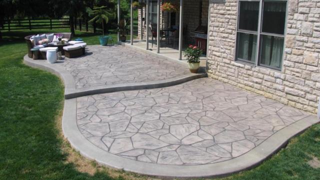 Pavimento de hormigón en una casa unifamiliar