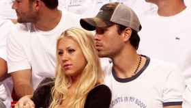 Anna Kournikova con Enrique Iglesias / CD