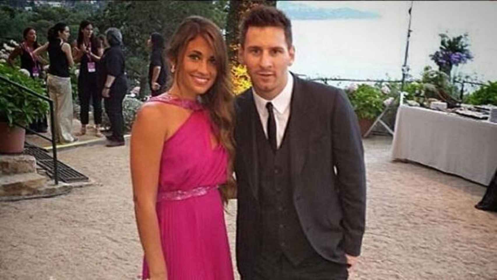 Antonella Roccuzzo y Leo Messi