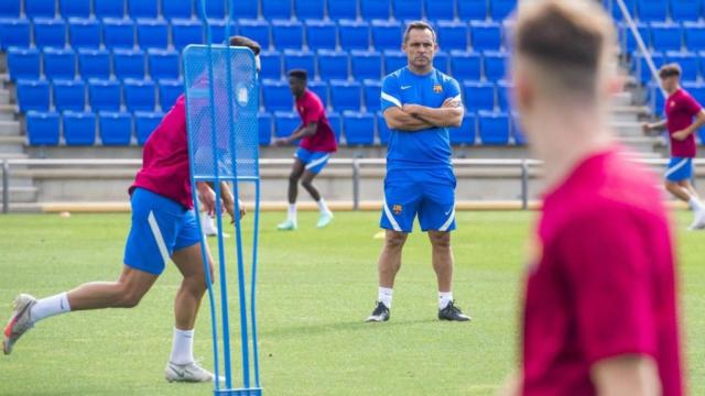 Sergi Barjuan en un entrenamiento del Barça B / FC Barcelona