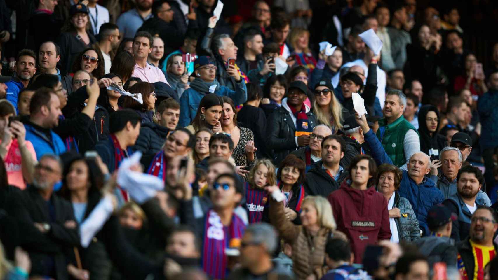 Una imagen de archivo de la grada del Camp Nou / Redes