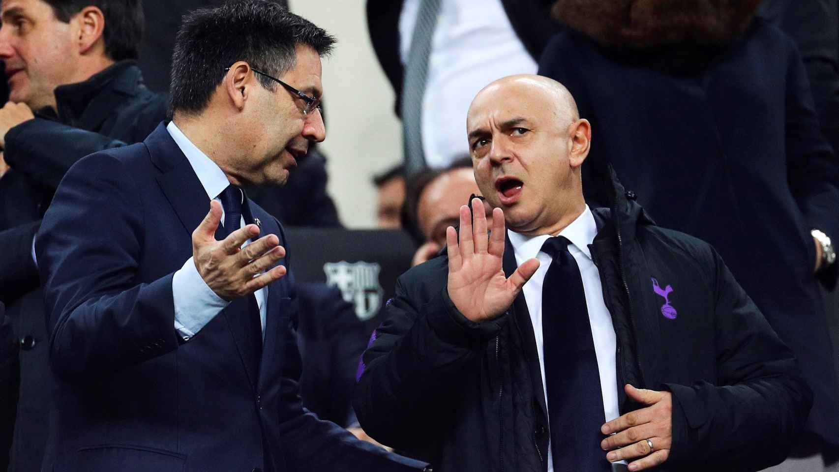 El presidente del Barça, Bartomeu, discute en el Camp Nou con el polémico Daniel Levy, presidente del Tottenham experto en sacar mucho dinero por sus jugadores / EFE