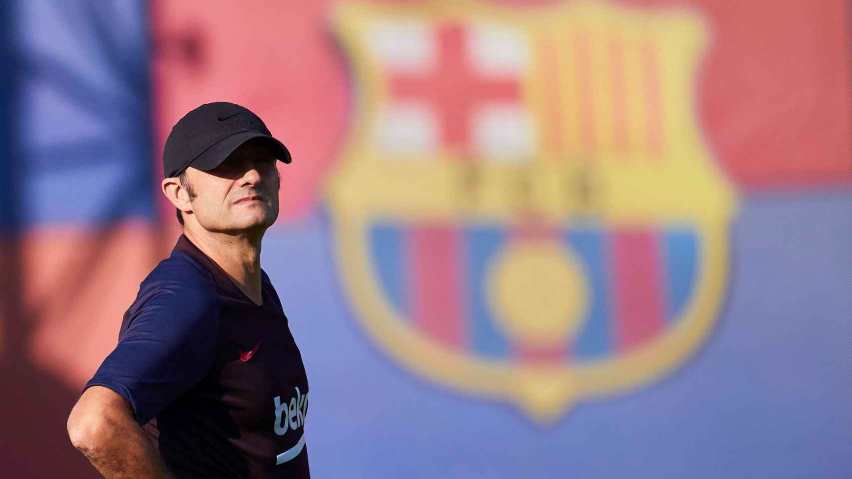 Una foto de Ernesto Valverde durante un entrenamiento del Barça / EFE