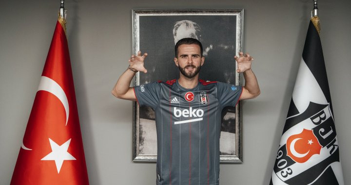 Pjanic, presentado como nuevo jugador del Besiktas / Besiktas