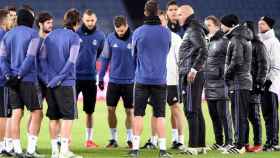 Los jugadores del Real Madrid en un entrenamiento / EFE