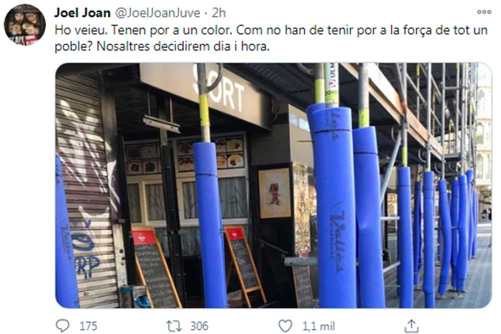 Joel Joan, reflexionando sobre el color de un andamio en su perfil de Twitter