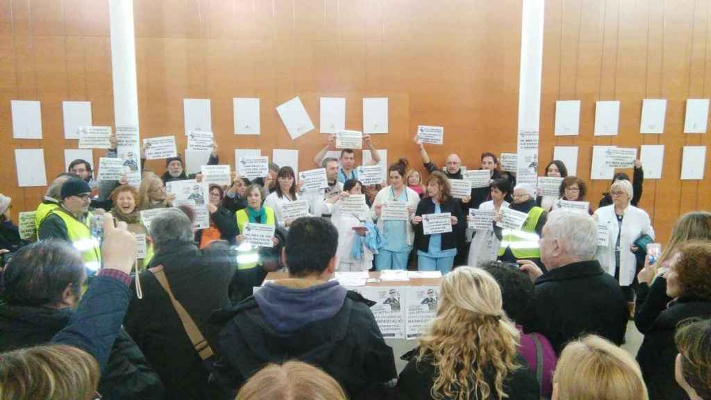 Personal de urgencias del Hospital Parc Taulí de Sabadell, hoy en rueda de prensa / CG