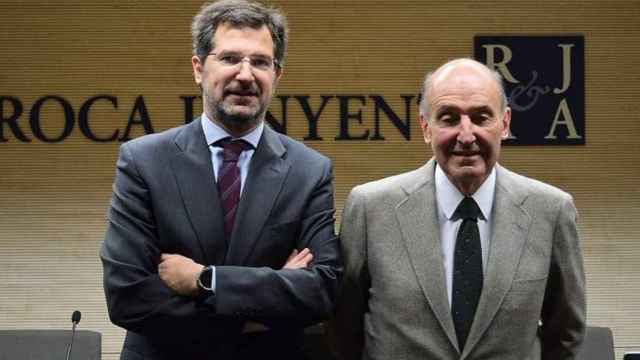 Joan Roca, presidente Ejecutivo del Consejo de Administración, junto a Miquel Roca / ROCA JUNYENT