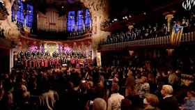 Imagen de banderas independentistas en el Palau de la Música para Sant Esteve / CG