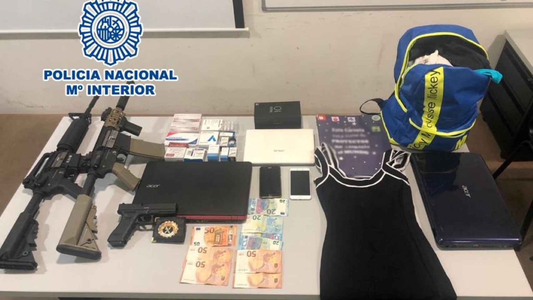 El material incautado por la Policía Nacional al grupo criminal desmantelado / EP