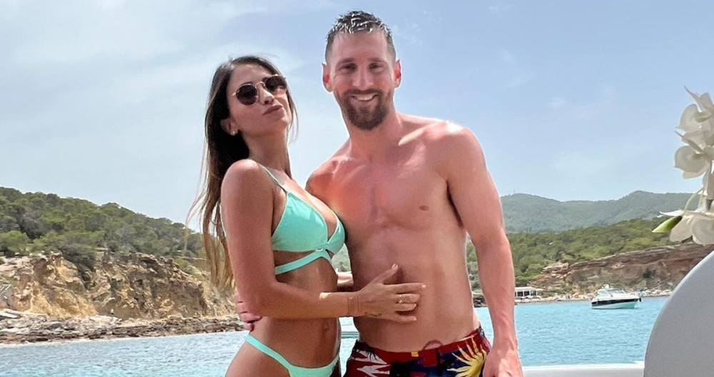 Antonella y Messi, a bordo de un yate en sus vacaciones en Ibiza / Instagram