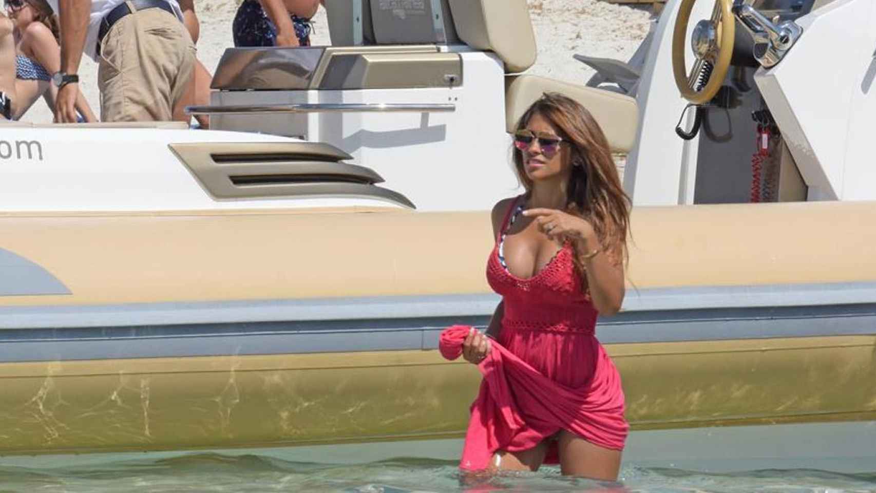 antonella roccuzzo playa