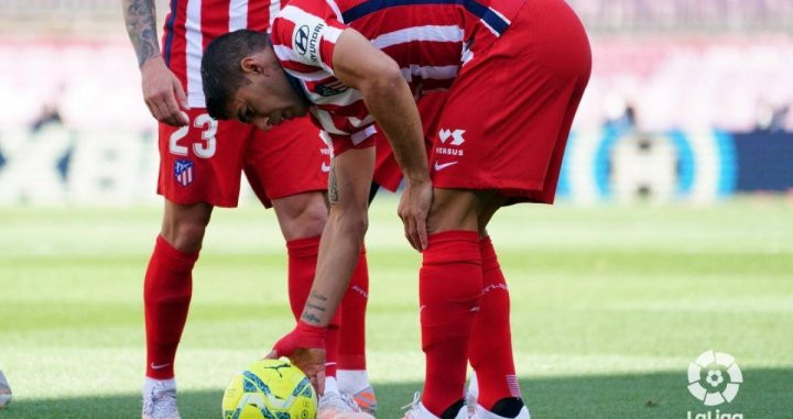 Luis Suárez contra la Real Sociedad / EFE