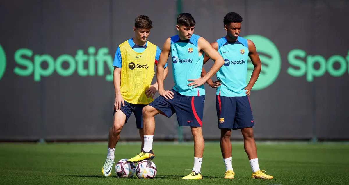 Gavi, Pedri y Alejandro Balde, algunos de los finalistas del Barça al Golden Boy / FCB