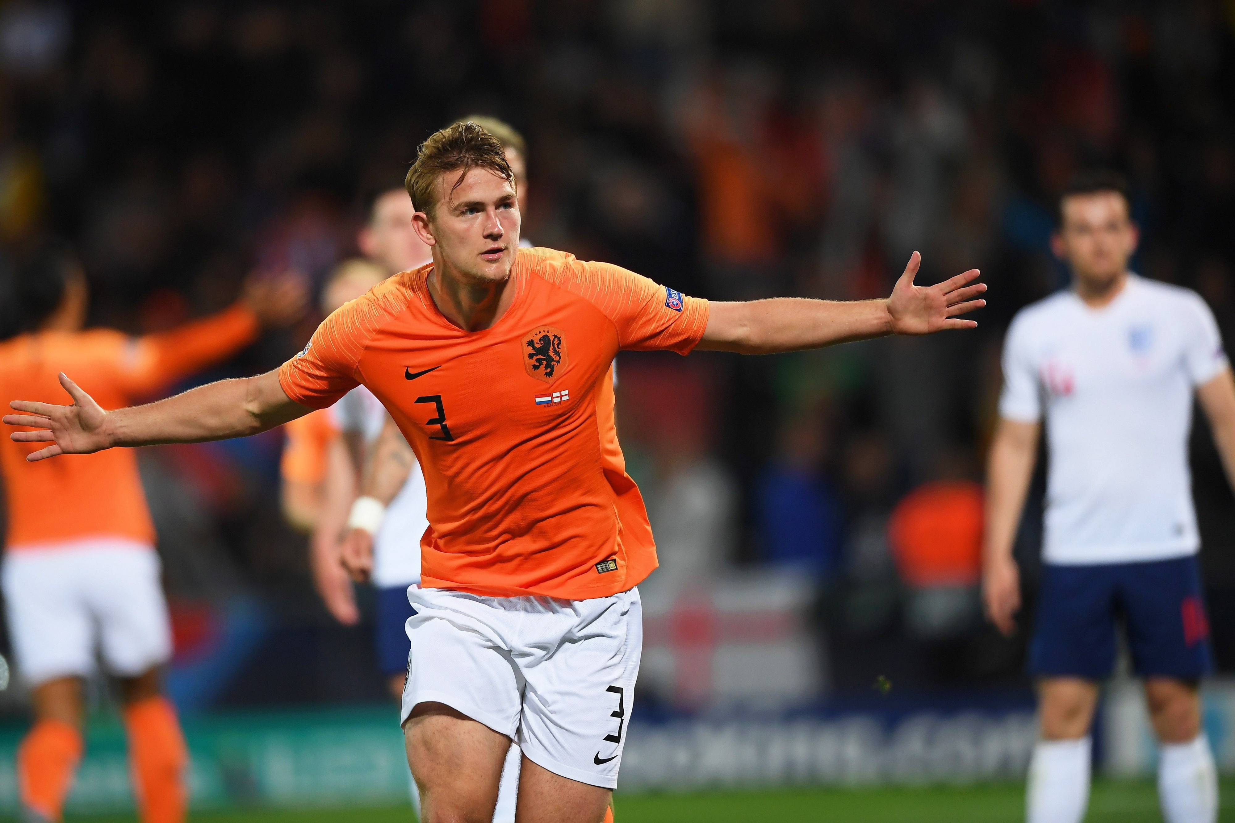 Matthijs de Ligt celebra el gol que anotó ante Inglaterra / EFE