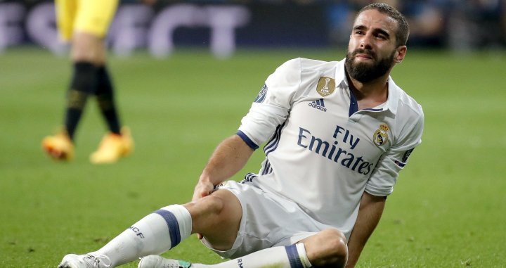 Carvajal, al caer lesionado con el Real Madrid | EFE