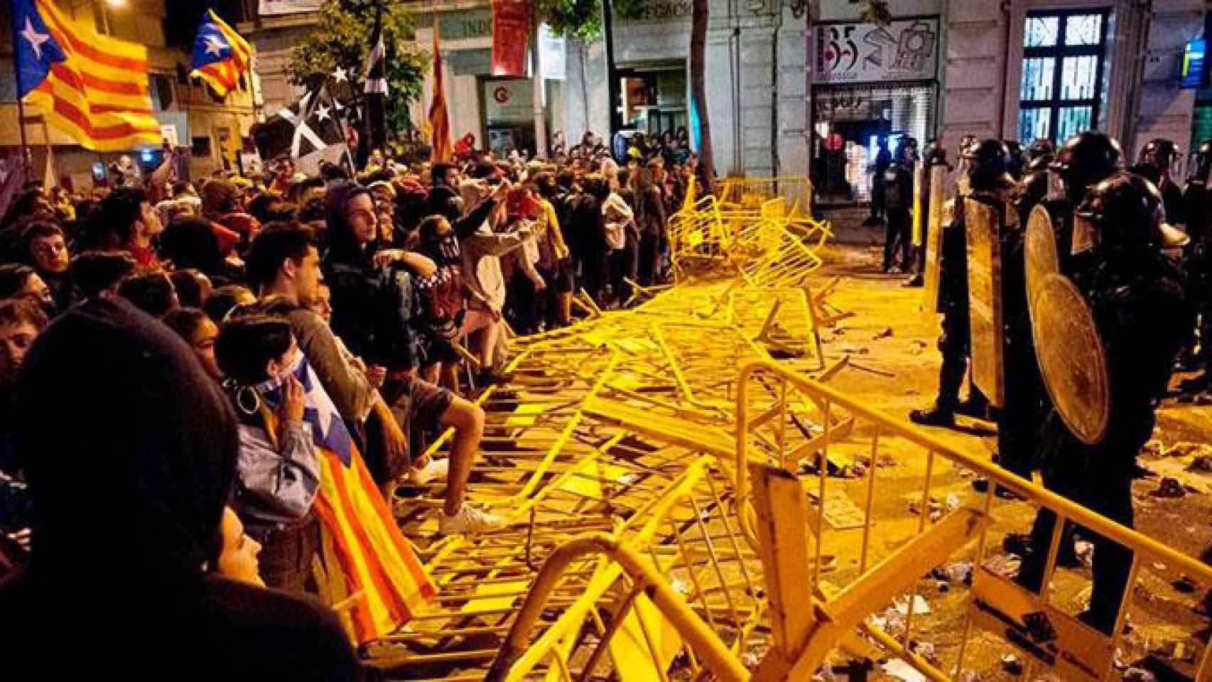 Violencia independentista en la Delgación del Gobierno en Girona