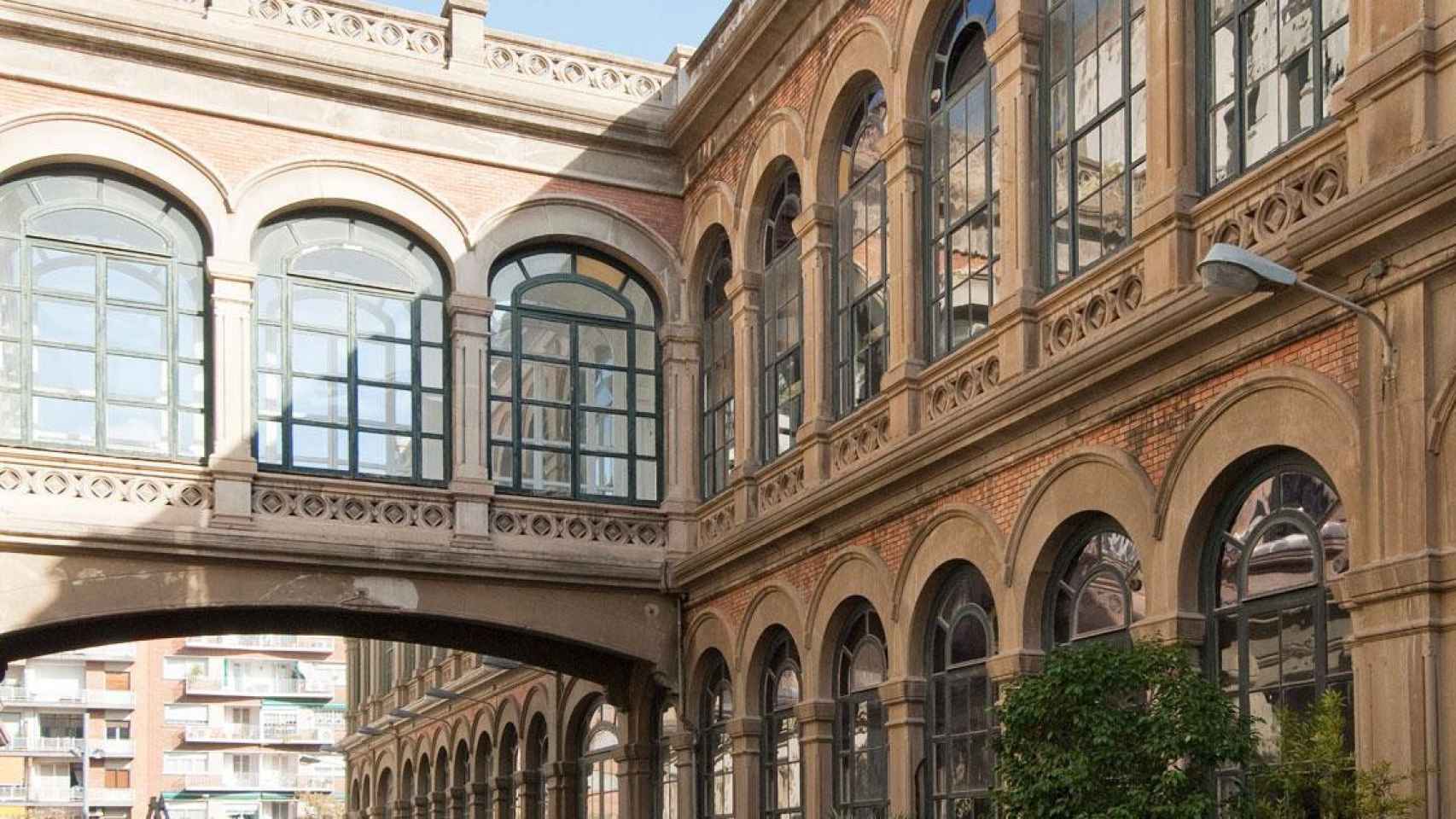 Un pasaje del Hospital Clínic Barcelona, inaugurado en 1906 / CG