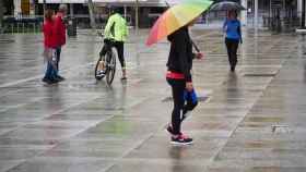 Personas bajo la lluvia / EP