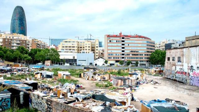 Chabolas en el barrio Poblenou de Barcelona / LAUTARO CEGLIA