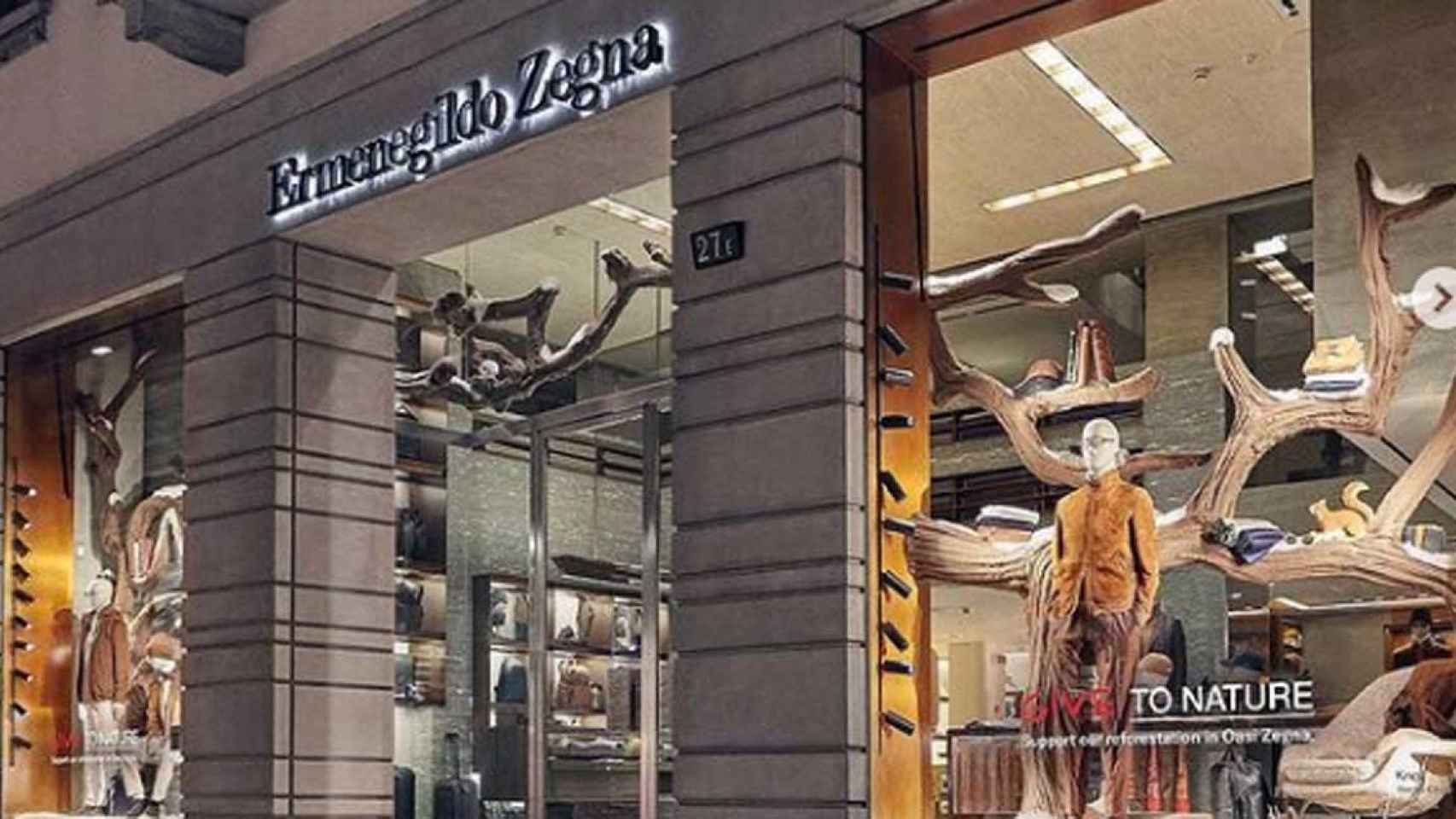 Una de las tiendas de Ermenegildo Zegna, para la cual produce ropa Italco / @zegnaofficial (INSTAGRAM)