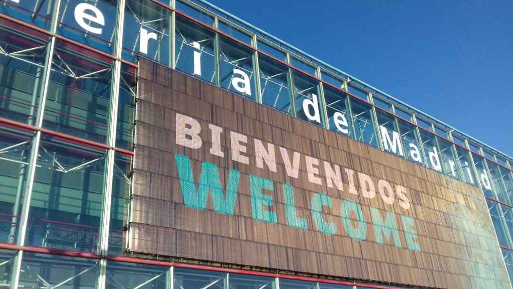 La fachada principal de Ifema, donde se celebra la COP 25, en la que este martes han intervenido los ecologistas / LUIS M. GARCÍA