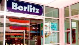 Entrada de una de las escuela Idiomas Berlitz, otras de las empresas que se fuga de Cataluña / CG