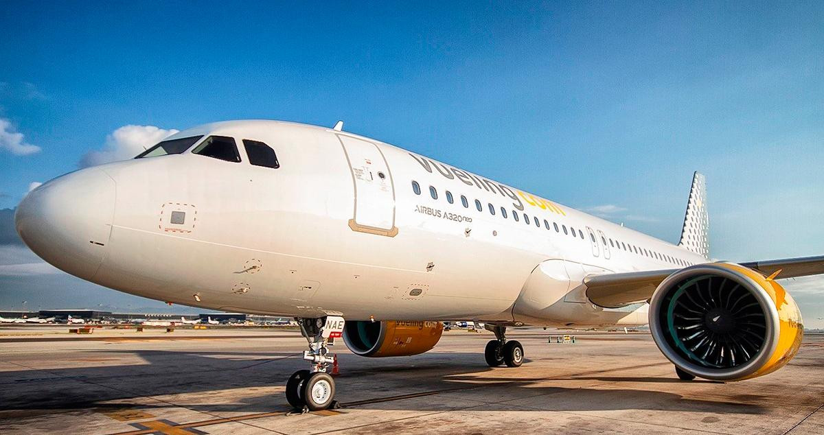 Imagen de una aeronave A320 de Vueling en pista / EFE