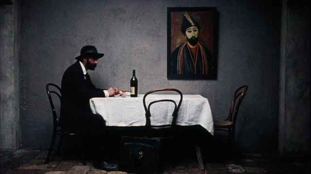 Fotograma de 'Pirosmani' (1969), dirigida por Georgiy Shengelaya