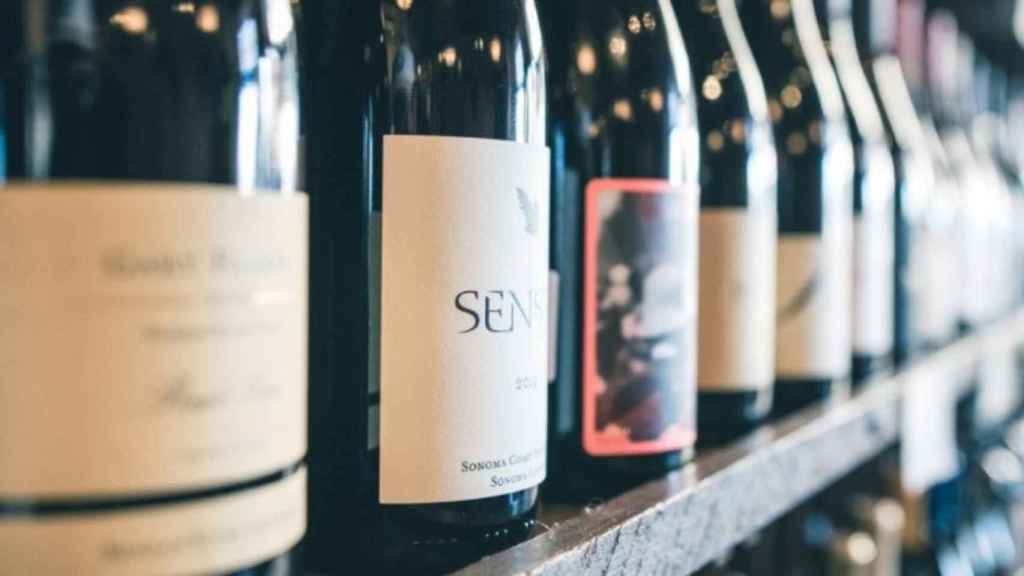 Vinos, uno de los regalos navideños estrella para foodies / Scott Warman en UNSPLASH