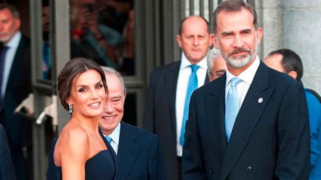 El rey Felipe y la reina Letizia en el Teatro Real