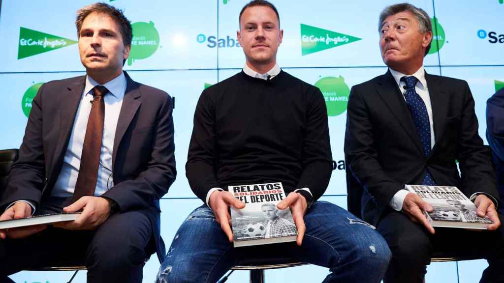 Ter Stegen en la presentación del libro Relatos Solidarios del Deporte / EFE